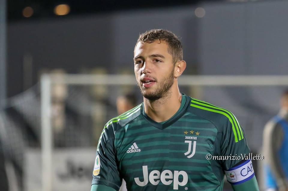 UEFA Youth League, Dynamo Kiev-Juventus, le pagelle della Juve: a Kiev è la fiera della palla persa, si salva solo Loria.