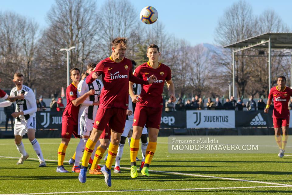 Roma-Cagliari, le pagelle dei giallorossi: Pezzella tra i migliori, Celar e Estrella goleador