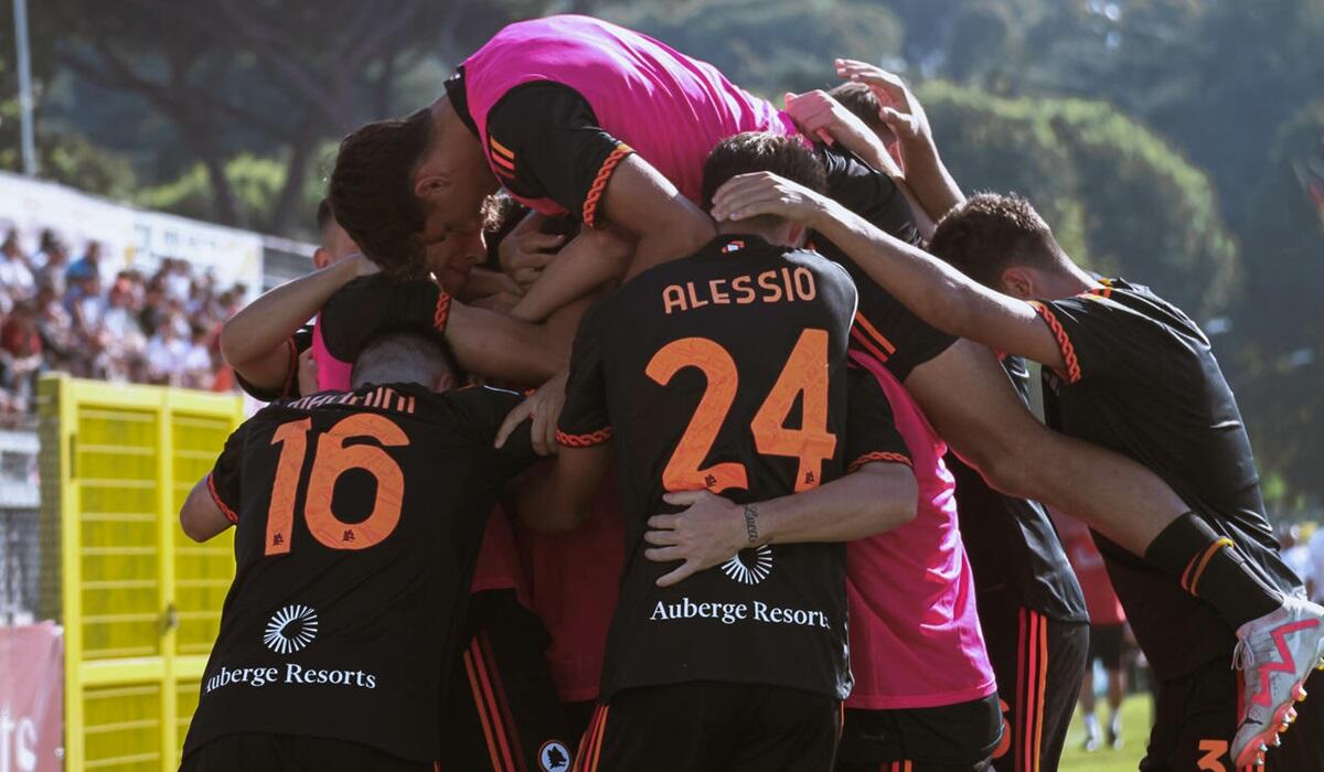 Foto di squadra della Roma